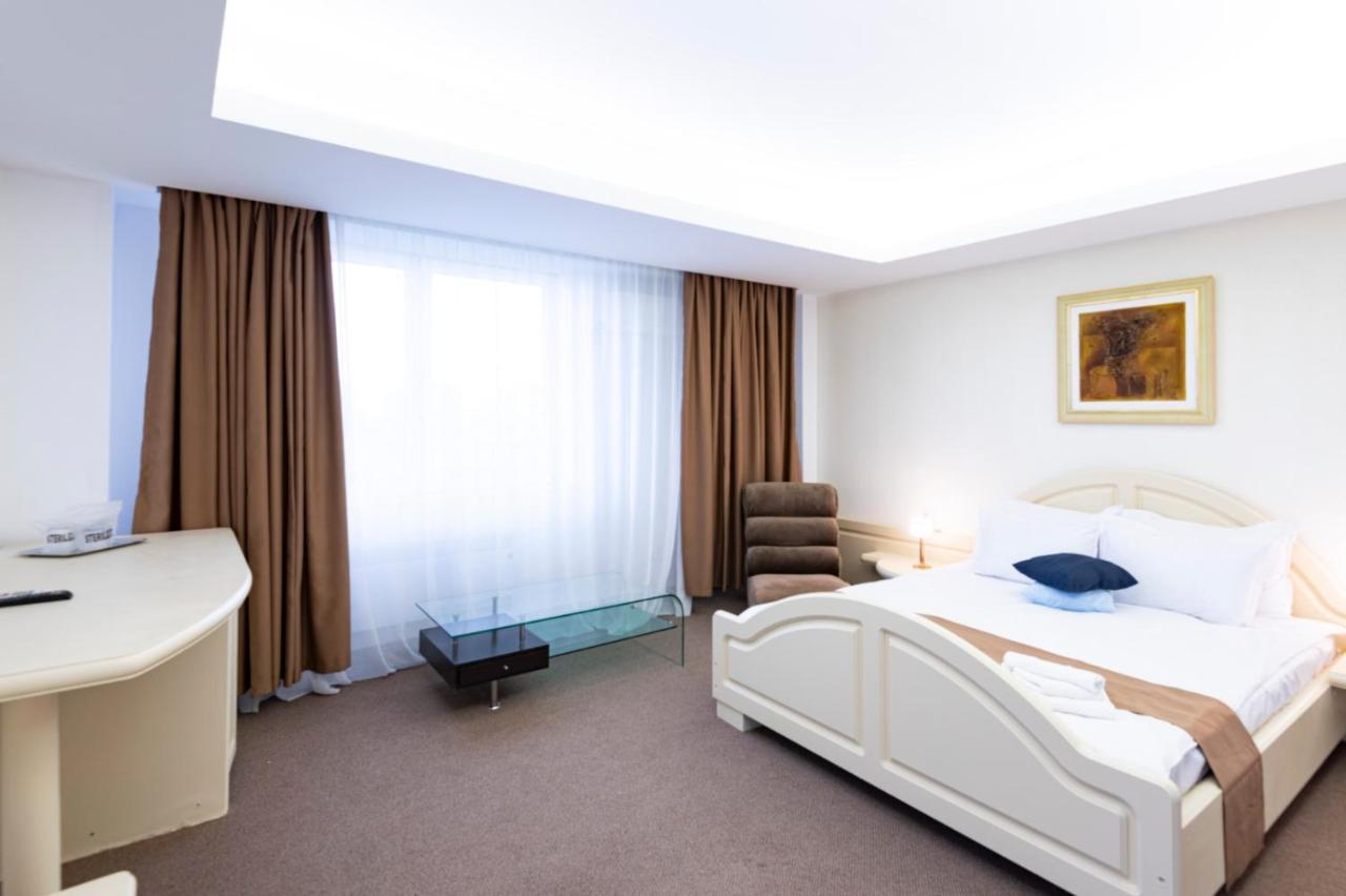 Hotel Randy Konstanca Kültér fotó